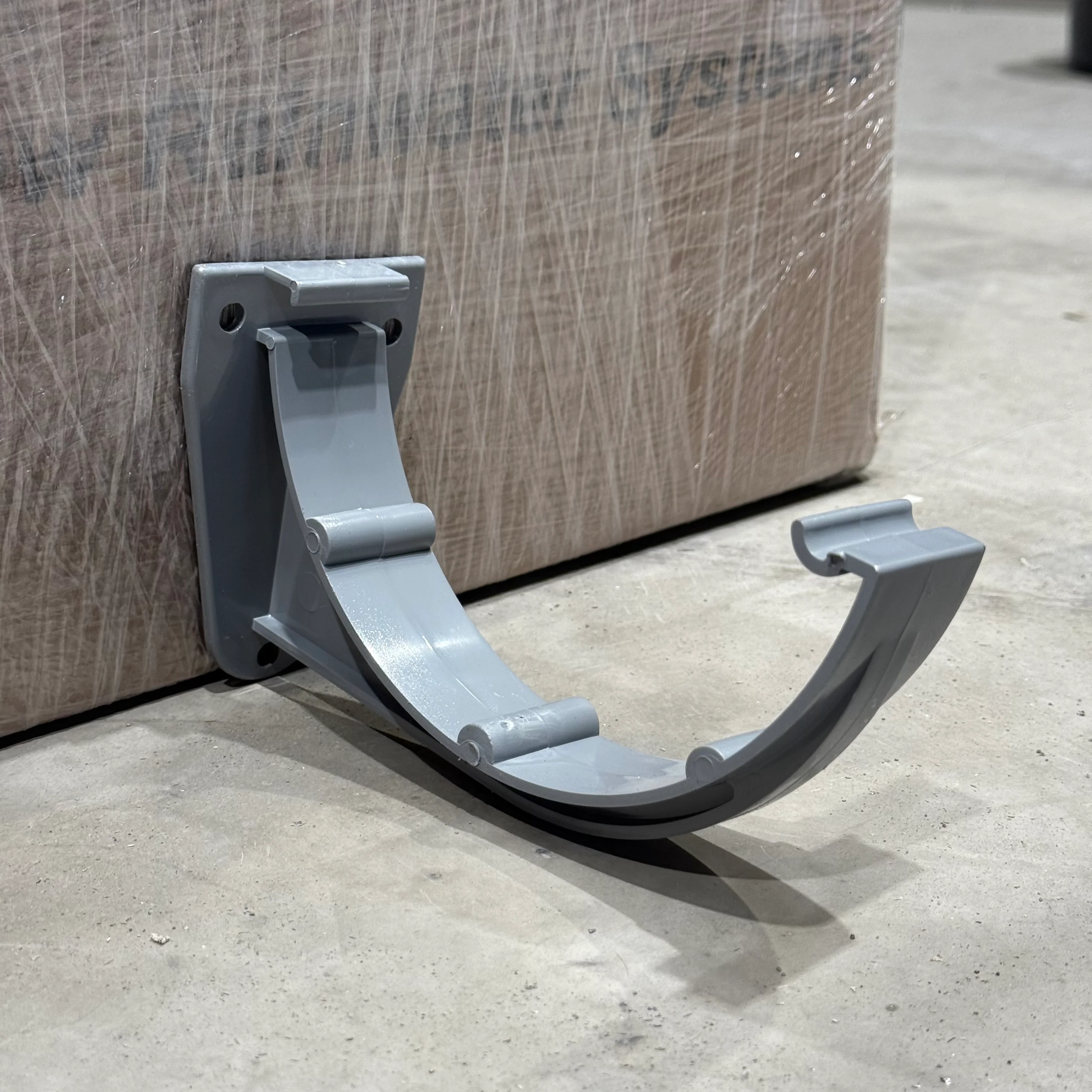 Briarwood Industrial 170mm Guttering Support Bracket - Image 3